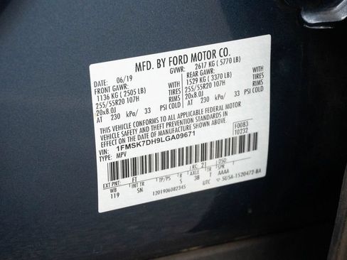 Used 2020 Ford Explorer XLT w/ Equipment Group 202A RWD image 30