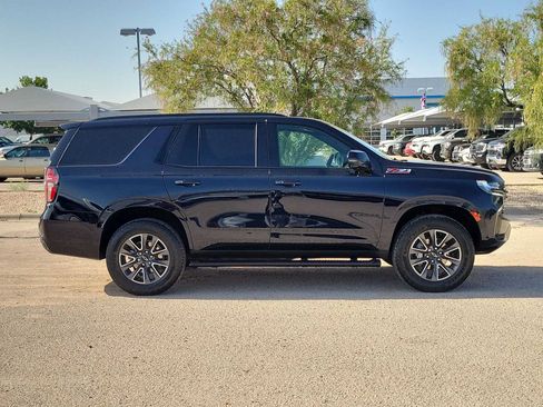 Used 2024 Chevrolet Tahoe Z71 w/ Luxury Package AWD/4WD image 9