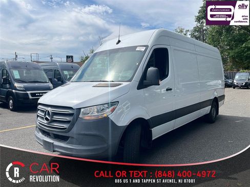 Used 2021 Mercedes-Benz Sprinter 2500 w/ Driver Convenience Package image 3
