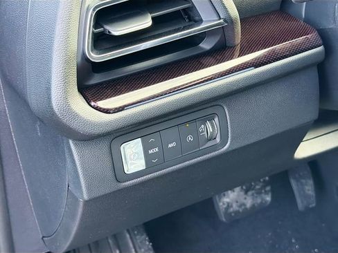 New 2026 Chevrolet Traverse Z71 w/ Driver Confidence Package image 10