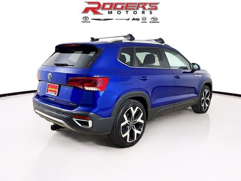 Used 2023 Volkswagen Taos SEL image 7