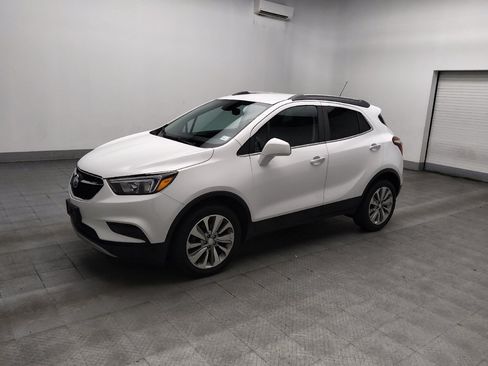 Used 2020 Buick Encore Preferred FWD image 2