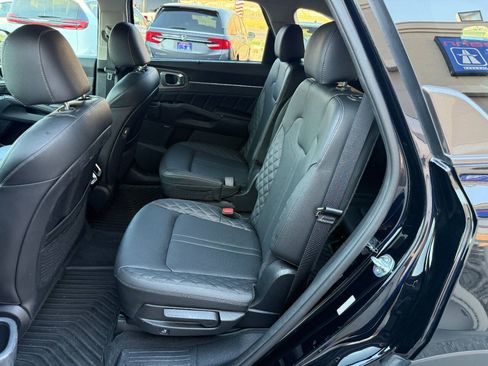 Used 2023 Kia Sorento SX Prestige AWD/4WD image 4