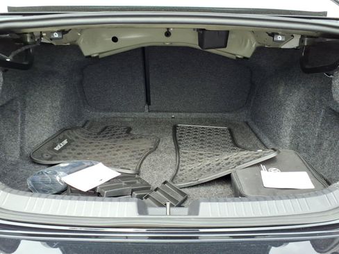 Used 2022 Volkswagen Jetta SE FWD image 13