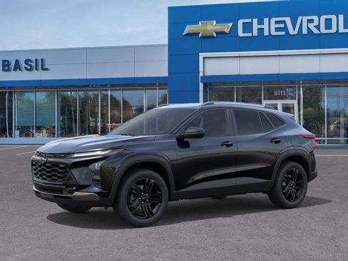 New 2026 Chevrolet Trax ACTIV FWD image 2
