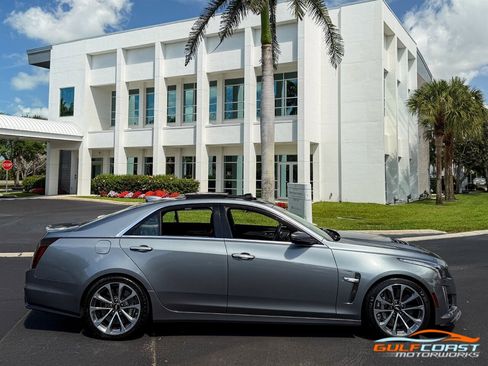 Used 2019 Cadillac CTS V w/ Luxury Package image 67