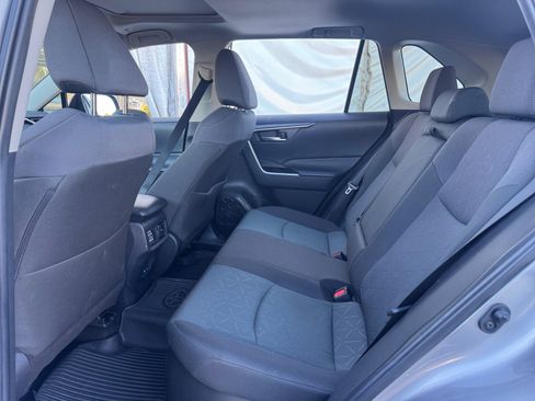 Used 2024 Toyota RAV4 XLE image 17