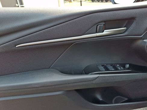 Used 2025 Toyota Camry LE FWD image 12
