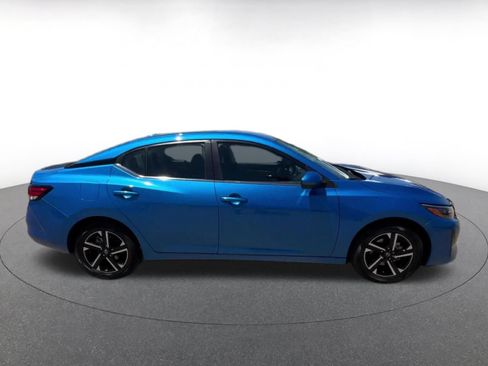 Used 2025 Nissan Sentra SV FWD image 16