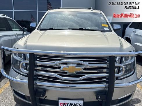 Used 2016 Chevrolet Suburban LTZ image 3