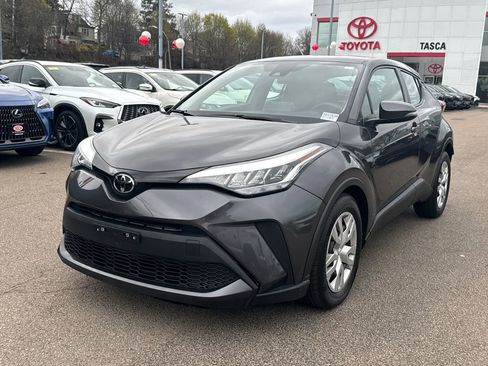 Used 2021 Toyota C-HR LE image 3