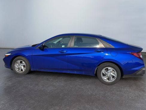 Certified 2024 Hyundai Elantra SE image 8