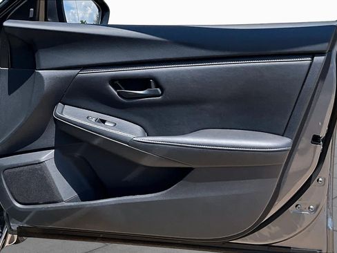 Certified 2025 Nissan Sentra S FWD image 25