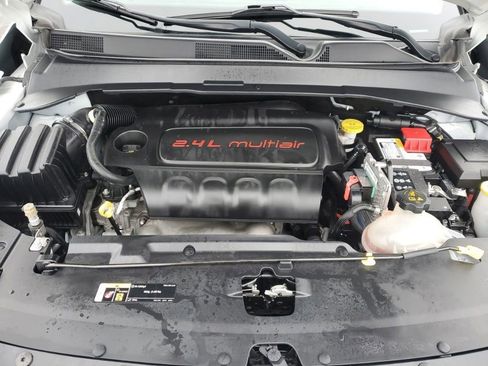 Used 2022 Jeep Compass Limited image 11