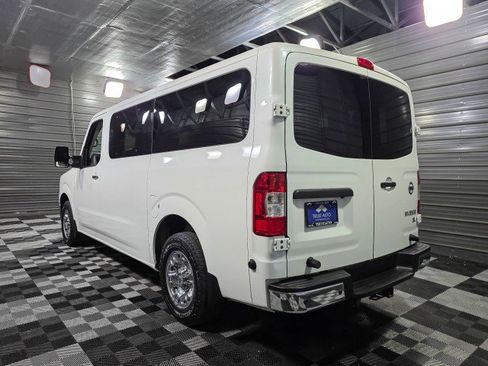 Used 2018 Nissan NV 3500 SL image 7