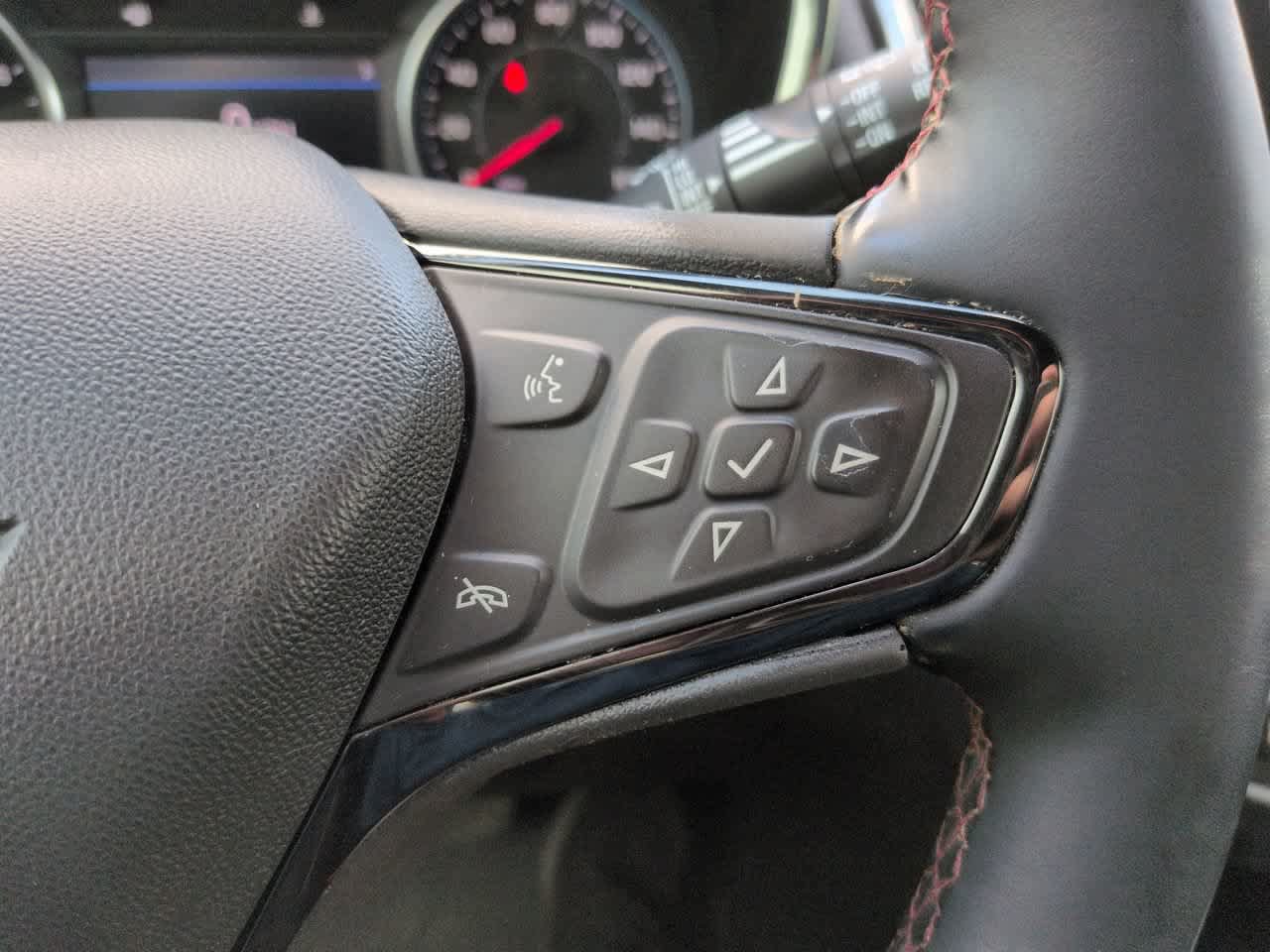 Used 2024 Chevrolet Equinox RS AWD/4WD image 25