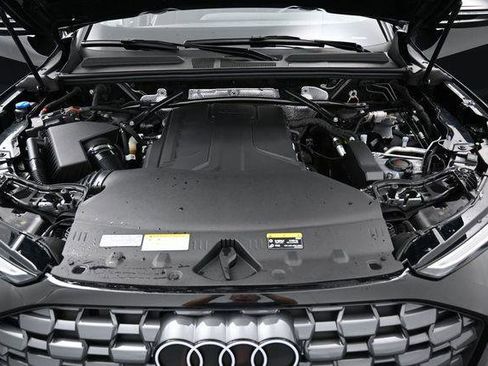 Certified 2025 Audi Q5 Premium w/ Premium Plus AWD/4WD image 39