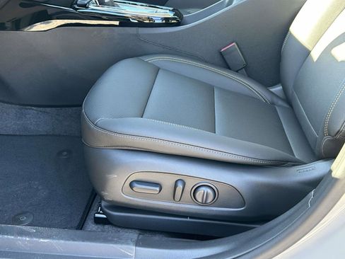 New 2026 Chevrolet Trax ACTIV w/ Sunroof Package image 18