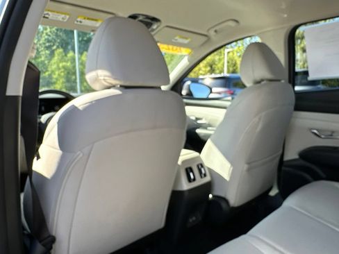 Used 2025 Hyundai Tucson SEL AWD/4WD image 35