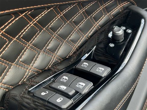 Used 2024 Jeep Grand Cherokee L Summit image 24