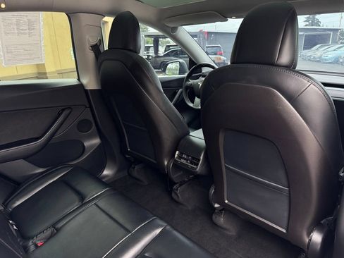 Used 2020 Tesla Model Y Long Range AWD/4WD image 19