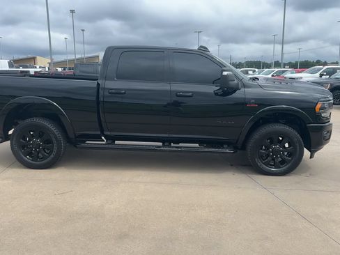 Used 2024 RAM 3500 Limited AWD/4WD image 2