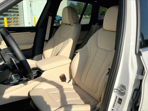 Used 2021 BMW X3 sDrive30i w/ Convenience Package RWD image 7