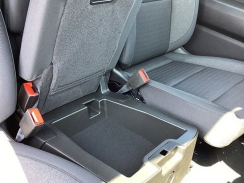 New 2025 Chevrolet Silverado 1500 Custom image 17