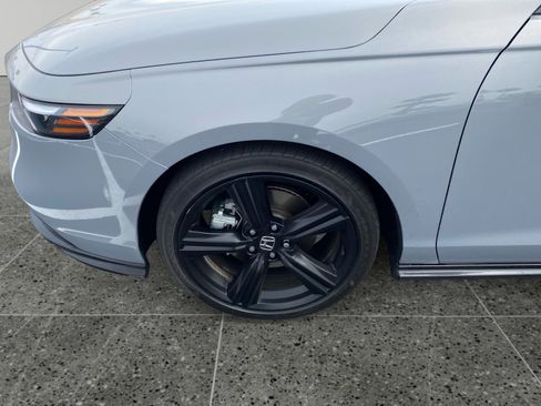 Used 2024 Honda Accord Sport image 14