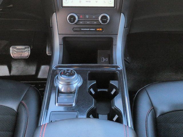 Used 2021 Ford Edge ST-Line FWD image 18