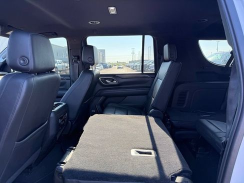 Used 2021 Chevrolet Suburban LT AWD/4WD image 8