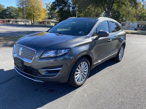 Used 2019 Lincoln MKC Premiere image 3