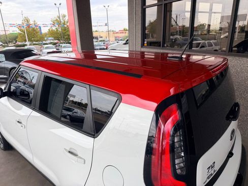 Used 2016 Kia Soul + w/ Designer's Package image 30