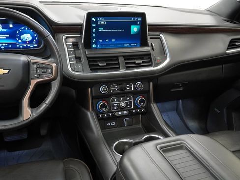 Used 2023 Chevrolet Suburban High Country AWD/4WD image 8