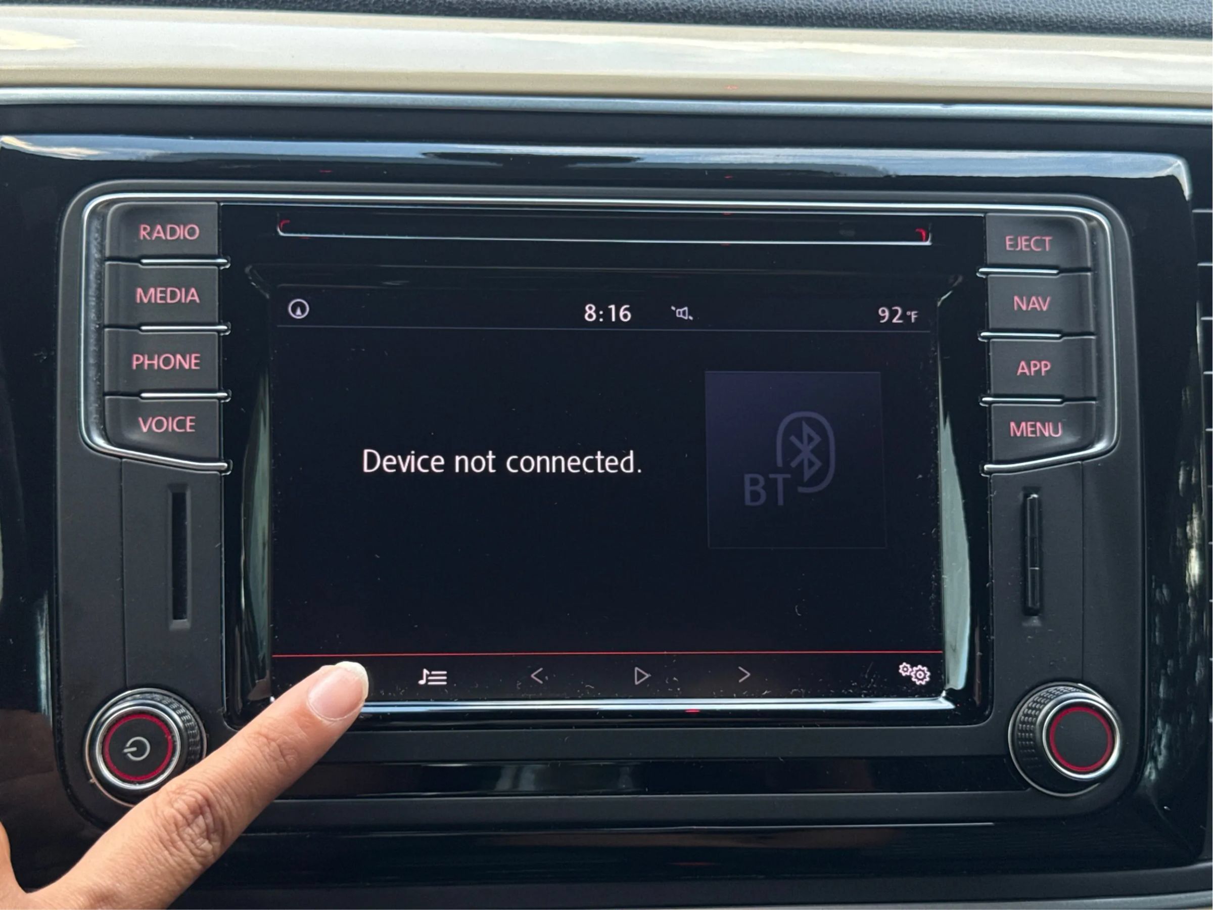 Used 2019 Volkswagen Beetle 2.0T Final Edition SEL FWD image 34