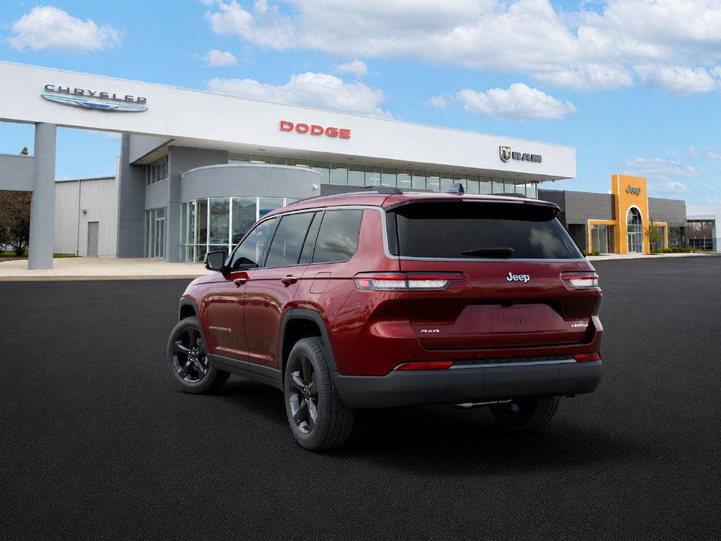 New 2026 Jeep Grand Cherokee L Limited w/ Limited Altitude Package AWD/4WD image 3