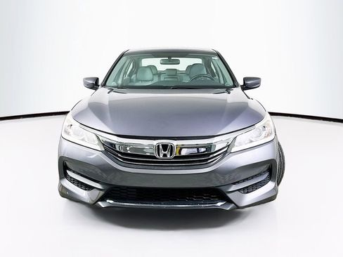 Certified 2017 Honda Accord LX image 5