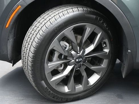 Used 2021 Kia Sorento EX w/ EX AWD X-Line Package image 22