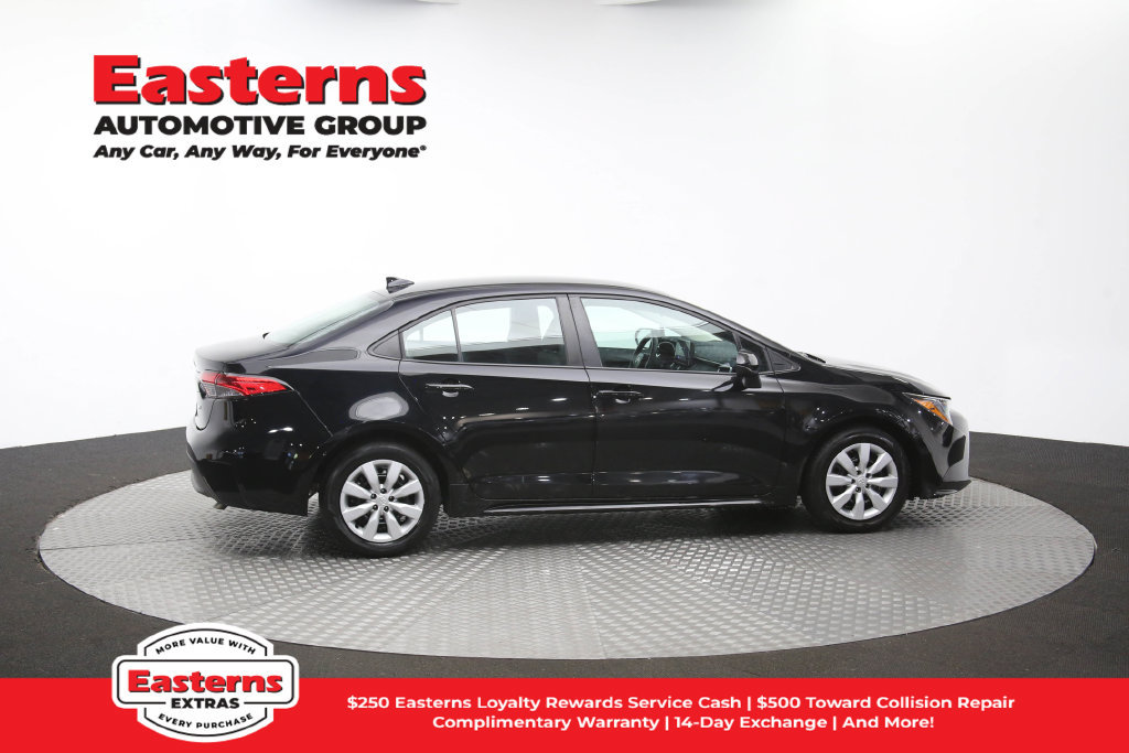 Used 2025 Toyota Corolla LE FWD image 43