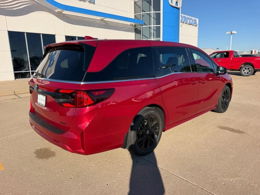 New 2027 Honda Odyssey Sport-L image 2
