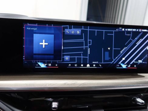Used 2025 BMW X7 M60i AWD/4WD image 24