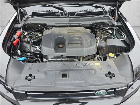 Used 2023 Land Rover Defender 110 X-Dynamic SE image 30