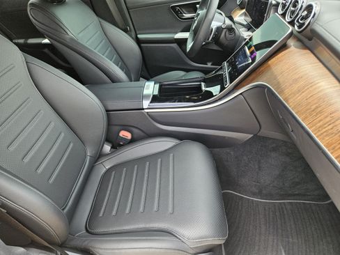 Used 2026 Mercedes-Benz GLC 300 image 6