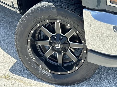 Used 2018 Chevrolet Silverado 1500 LT w/ All Star Edition AWD/4WD image 10
