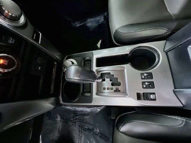 Used 2024 Toyota 4Runner SR5 Premium w/ Moonroof Package AWD/4WD image 25