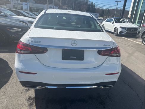 Used 2022 Mercedes-Benz E 350 4MATIC Sedan image 6