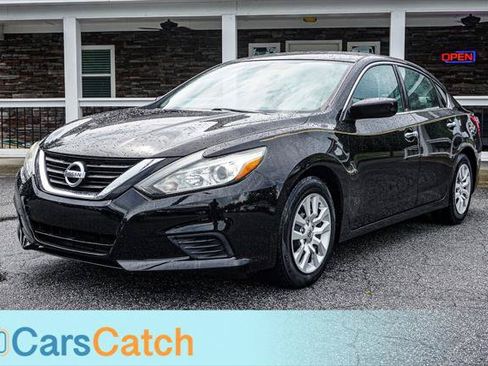 Used 2018 Nissan Altima 2.5 S w/ S Convenience Package FWD image 12