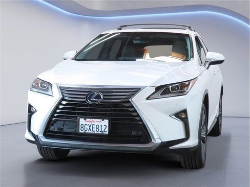 Used 2019 Lexus RX 450h AWD image 2