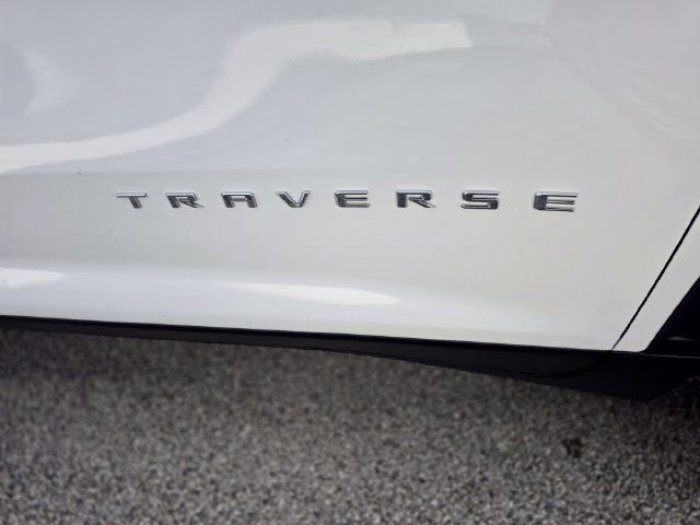 Used 2026 Chevrolet Traverse LT FWD image 11