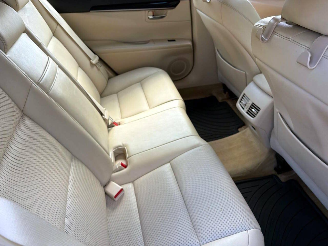 Used 2015 Lexus ES 350 FWD image 11